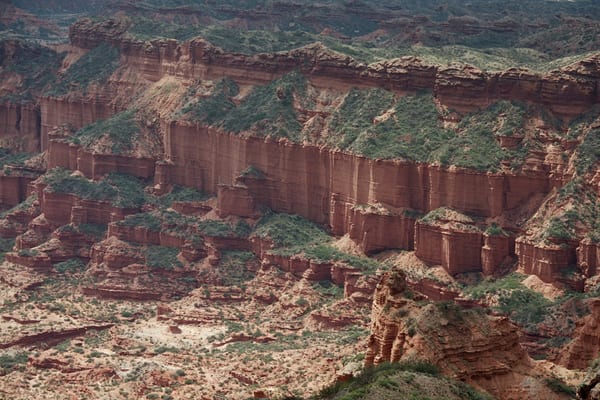 Cañadón rojizo en Sierra de las Quijadas